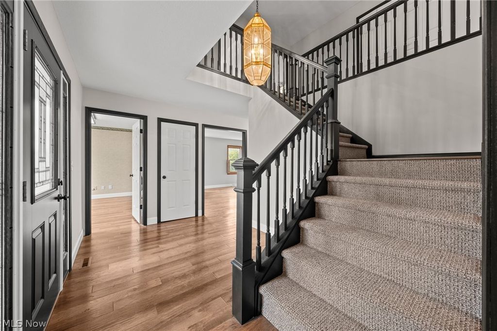 Photo of 165 Valley Brook Boulevard, Hinckley, OH 44233 (MLS # 5202182)