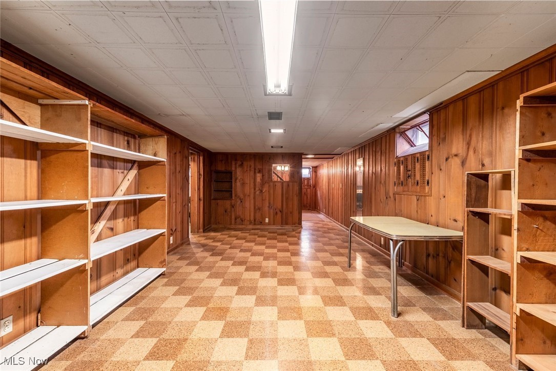 Rocky River, Ohio 44116, United States, 3 Bedrooms Bedrooms, ,2 BathroomsBathrooms,Residential,Active,217448