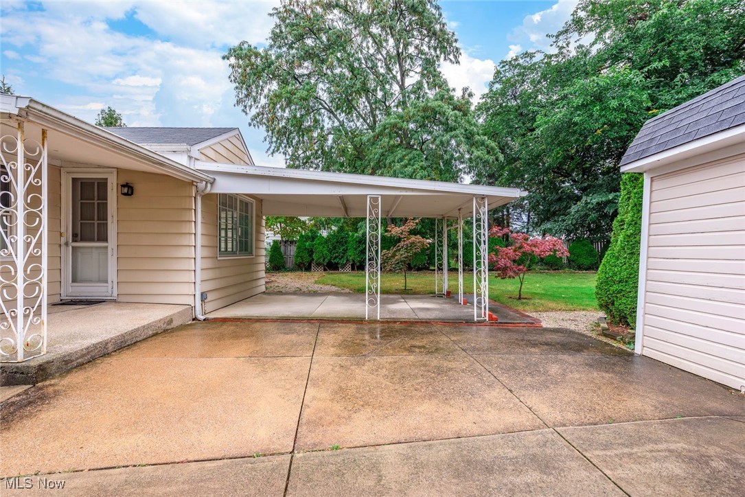 Rocky River, Ohio 44116, United States, 3 Bedrooms Bedrooms, ,2 BathroomsBathrooms,Residential,Active,217448