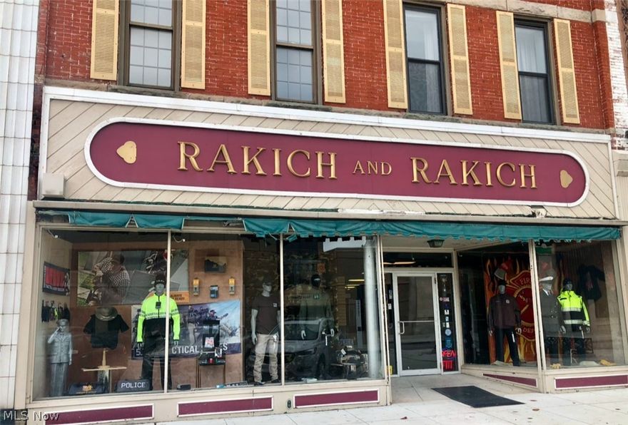 Prime Downtown Lorain retail storefront offers nearly 4,000 sq ft! Previously used as a retail clothing/uniform/tuxedo rental shop. Make your dream a reality! Would be great for restaurant, professional office space, retail sales, or you can choose to sublet sections for multiple entrepreneurs to set up shop under one roof and make money on your commercial investment!