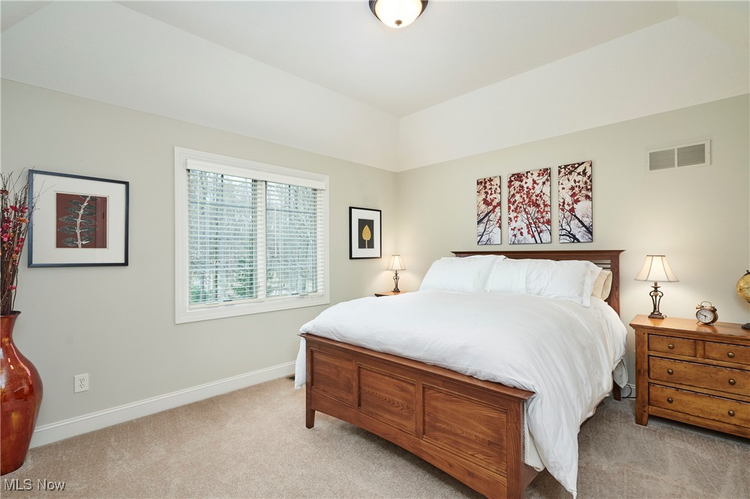 Sharon, Ohio 44281, United States, 5 Bedrooms Bedrooms, ,6 BathroomsBathrooms,Residential,Contingent,117089