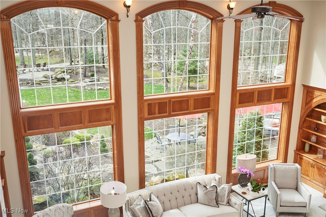 Sharon, Ohio 44281, United States, 5 Bedrooms Bedrooms, ,6 BathroomsBathrooms,Residential,Contingent,117089