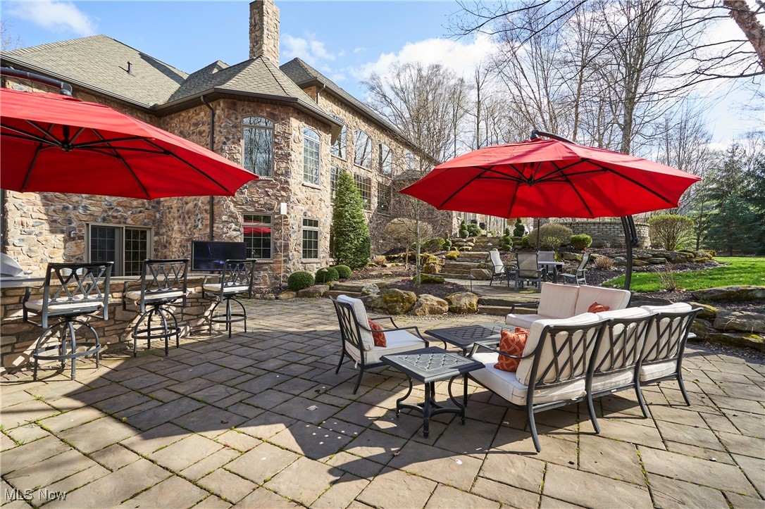 Sharon, Ohio 44281, United States, 5 Bedrooms Bedrooms, ,6 BathroomsBathrooms,Residential,Contingent,117089