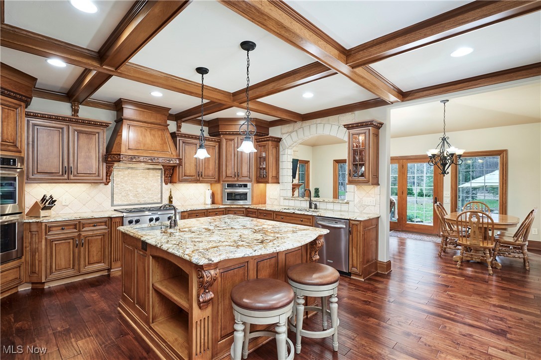 Sharon, Ohio 44281, United States, 5 Bedrooms Bedrooms, ,6 BathroomsBathrooms,Residential,Contingent,117089