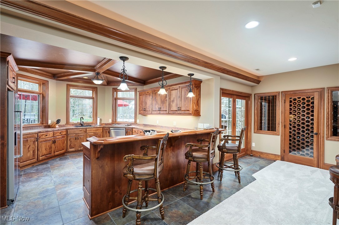 Sharon, Ohio 44281, United States, 5 Bedrooms Bedrooms, ,6 BathroomsBathrooms,Residential,Contingent,117089