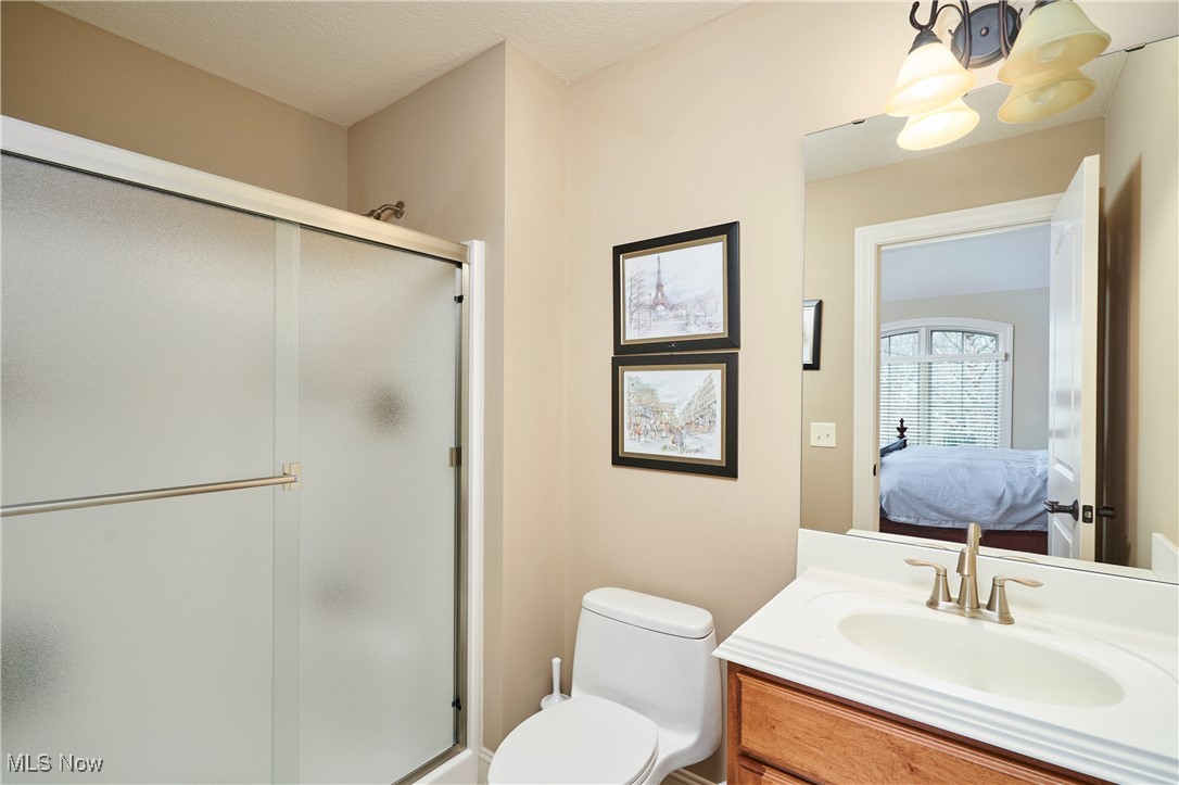 Sharon, Ohio 44281, United States, 5 Bedrooms Bedrooms, ,6 BathroomsBathrooms,Residential,Contingent,117089