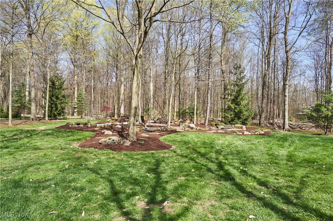 Sharon, Ohio 44281, United States, 5 Bedrooms Bedrooms, ,6 BathroomsBathrooms,Residential,Contingent,117089