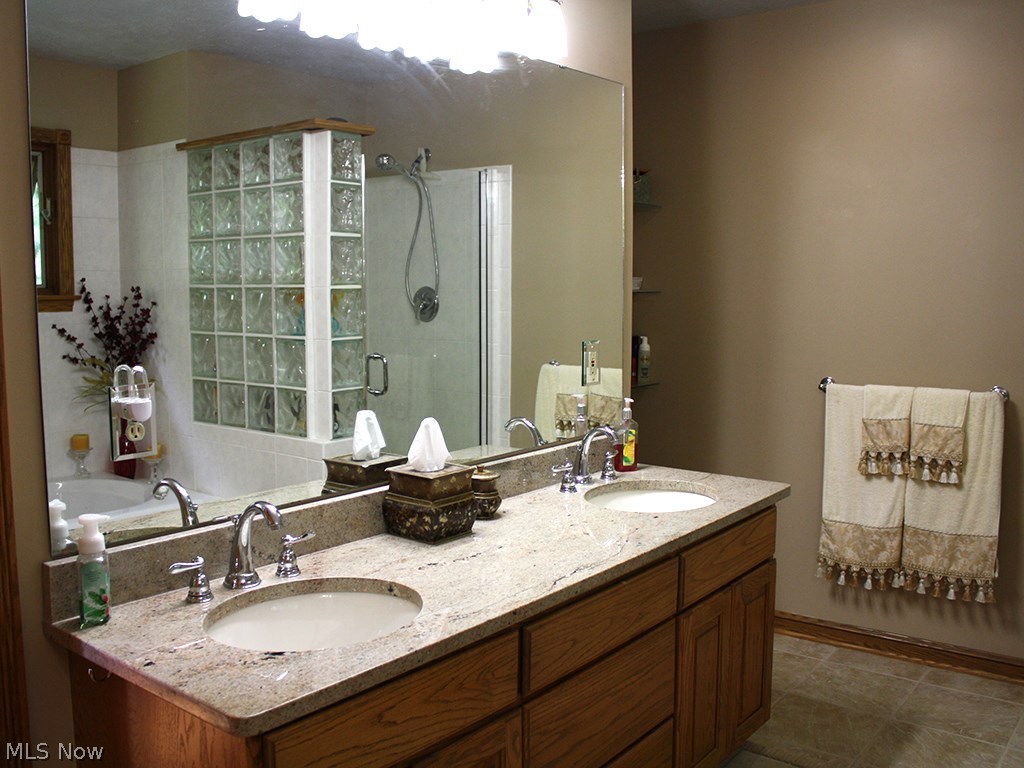 Montville Lakes - Residential