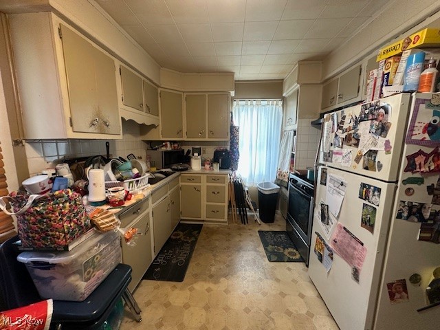 Akron, Ohio 44310, United States, 4 Bedrooms Bedrooms, ,2 BathroomsBathrooms,Residential,Pending,82303