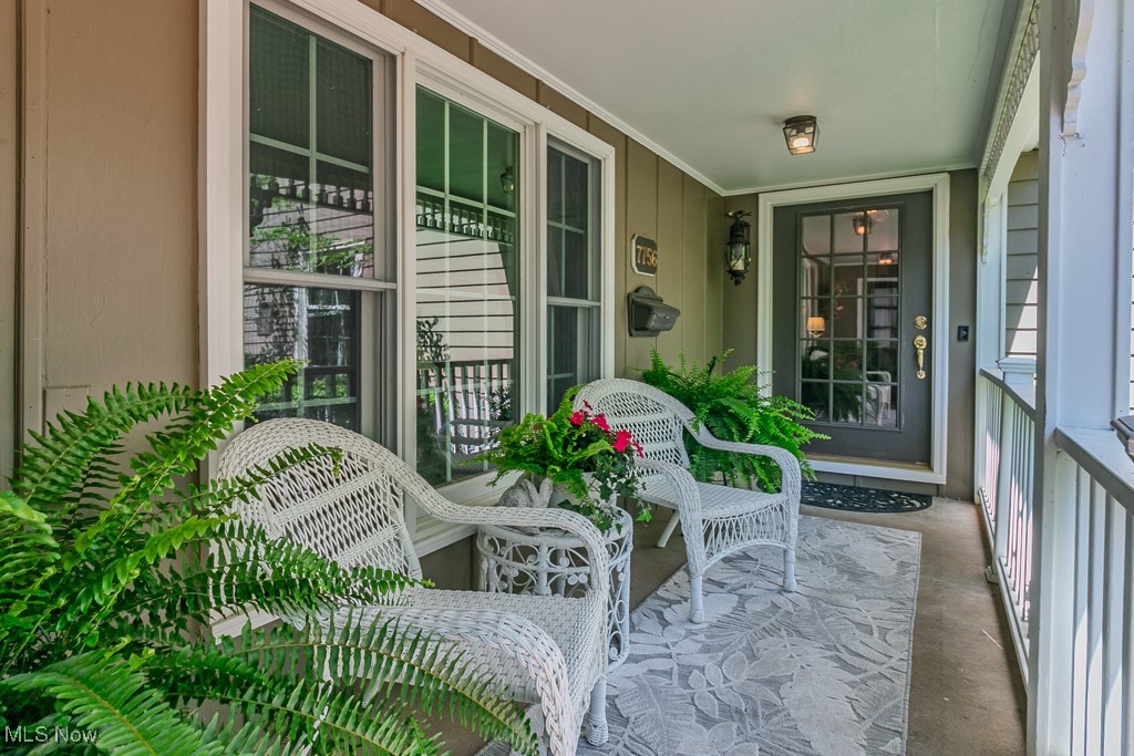 7756 Litchfield Drive, Mentor, Ohio image 3