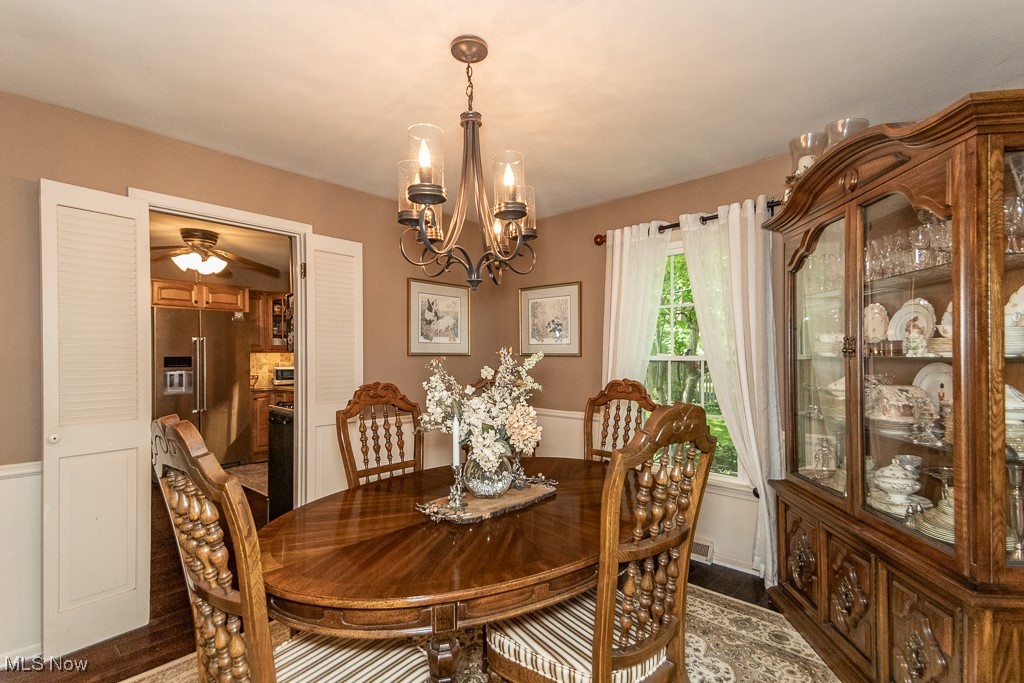 7756 Litchfield Drive, Mentor, Ohio image 25