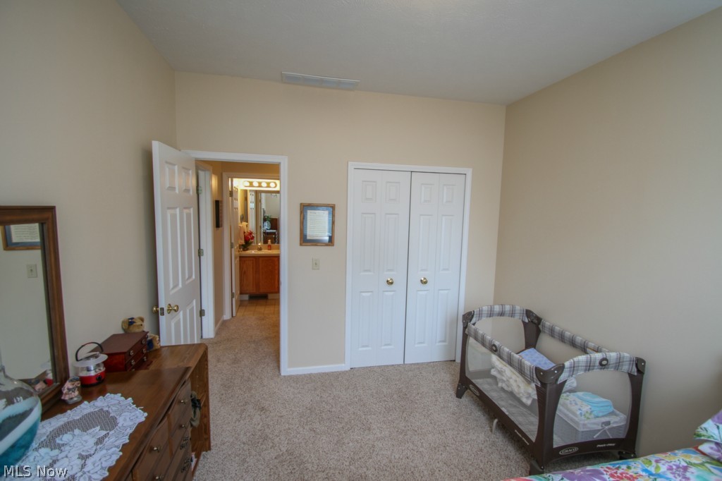 Commons in the Falls Condominium - Residential