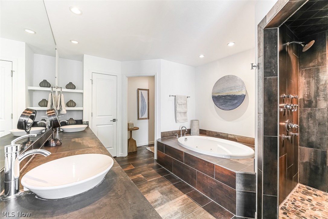 Arrowwood/Walden Condo - Residential