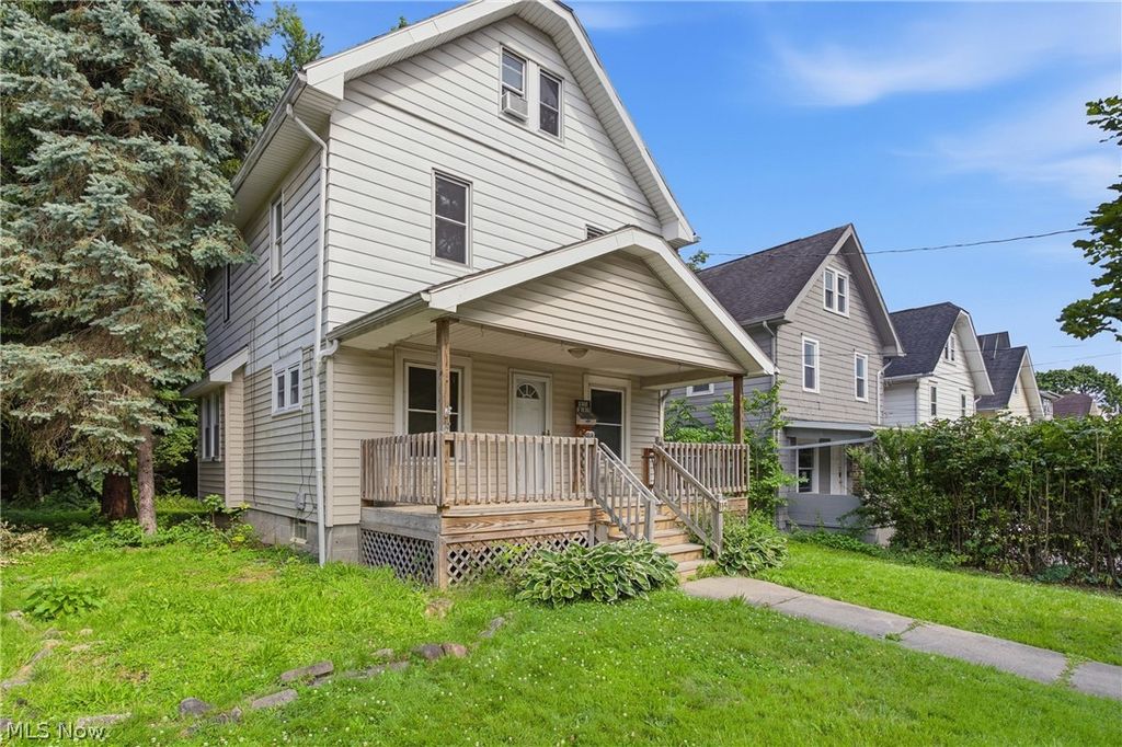 Photo of 115 Burton Avenue, Akron, OH 44302 (MLS # 5221061)