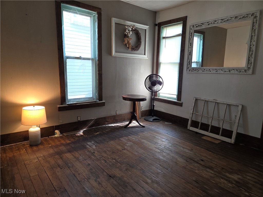 327 N 4th St, Cambridge, Ohio image 5