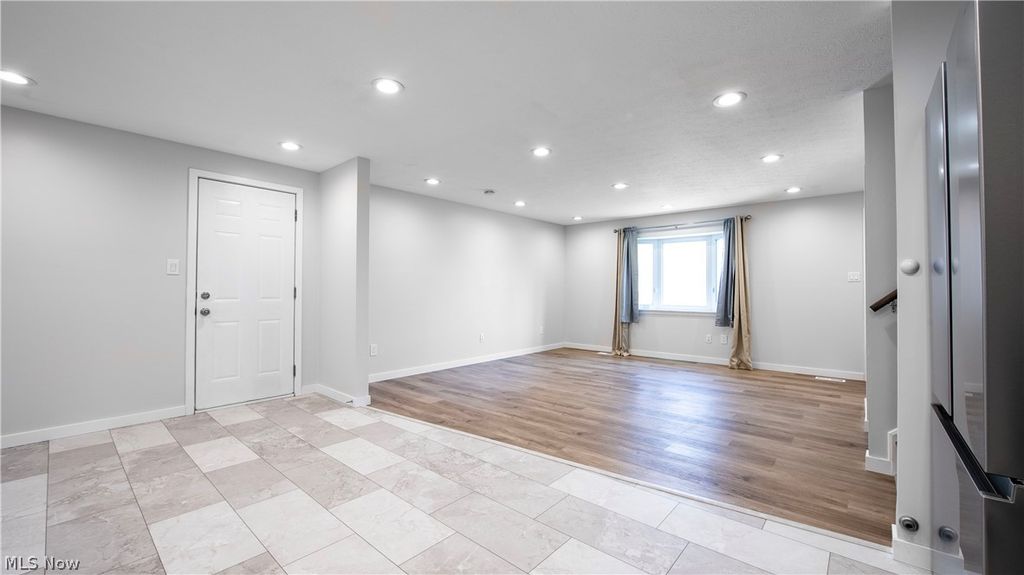 Photo of 348 Silver Meadows Boulevard, Kent, OH 44240 (MLS # 5200439)