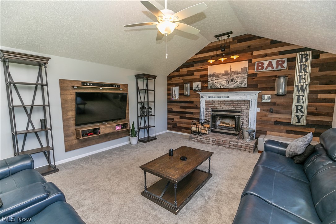 Fairfax Meadows - Residential