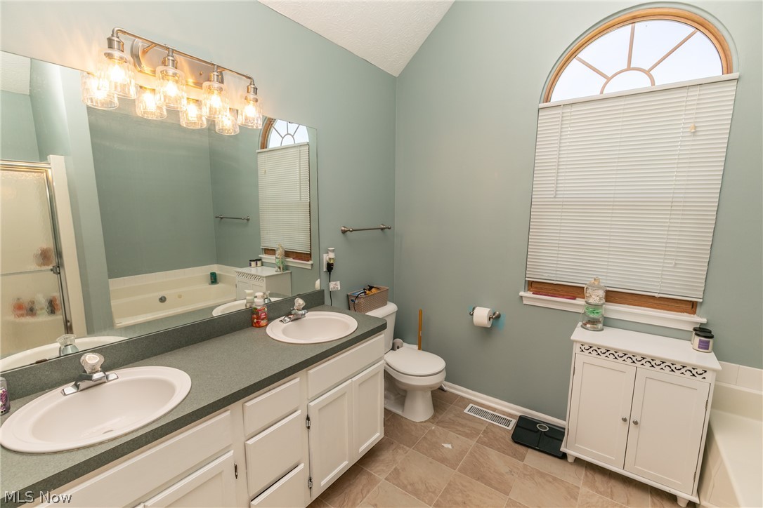 Fairfax Meadows - Residential