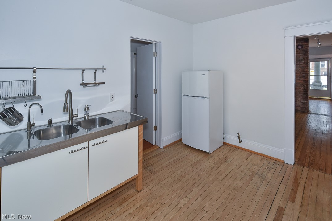 B Pelton Trustees Allotment - Residential Income