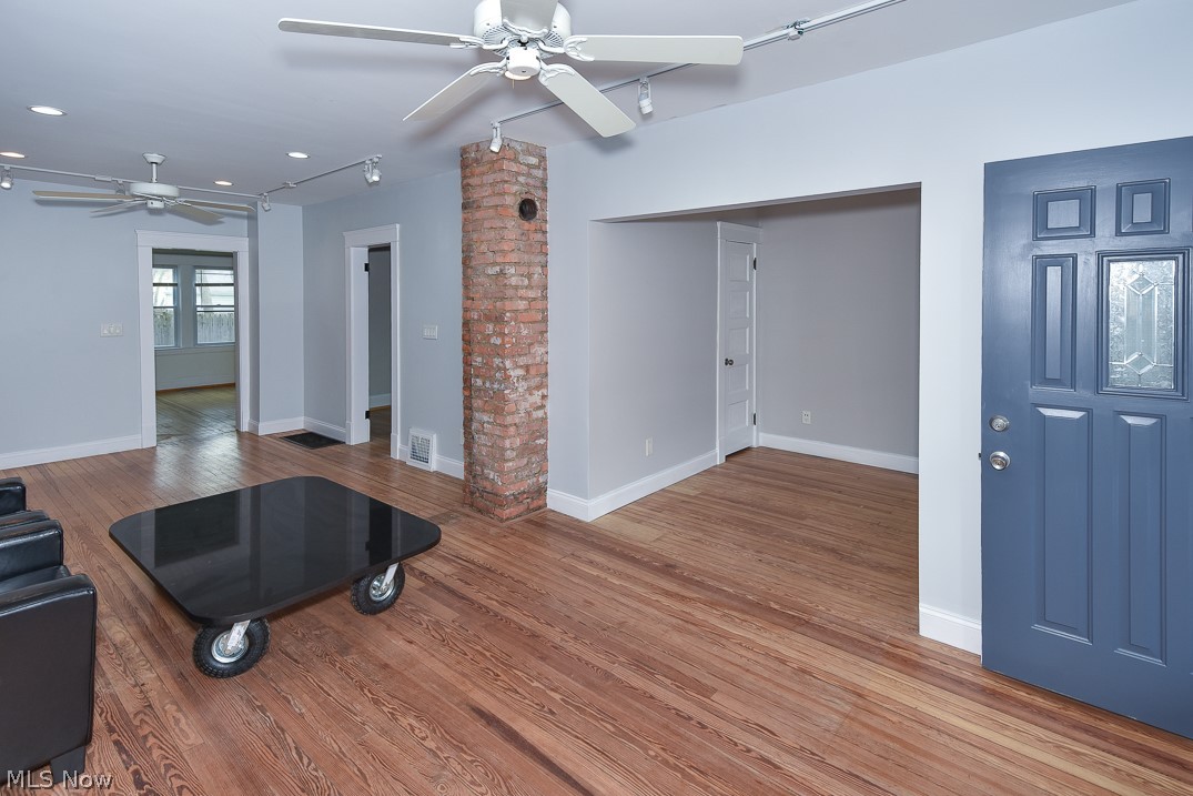 B Pelton Trustees Allotment - Residential Income