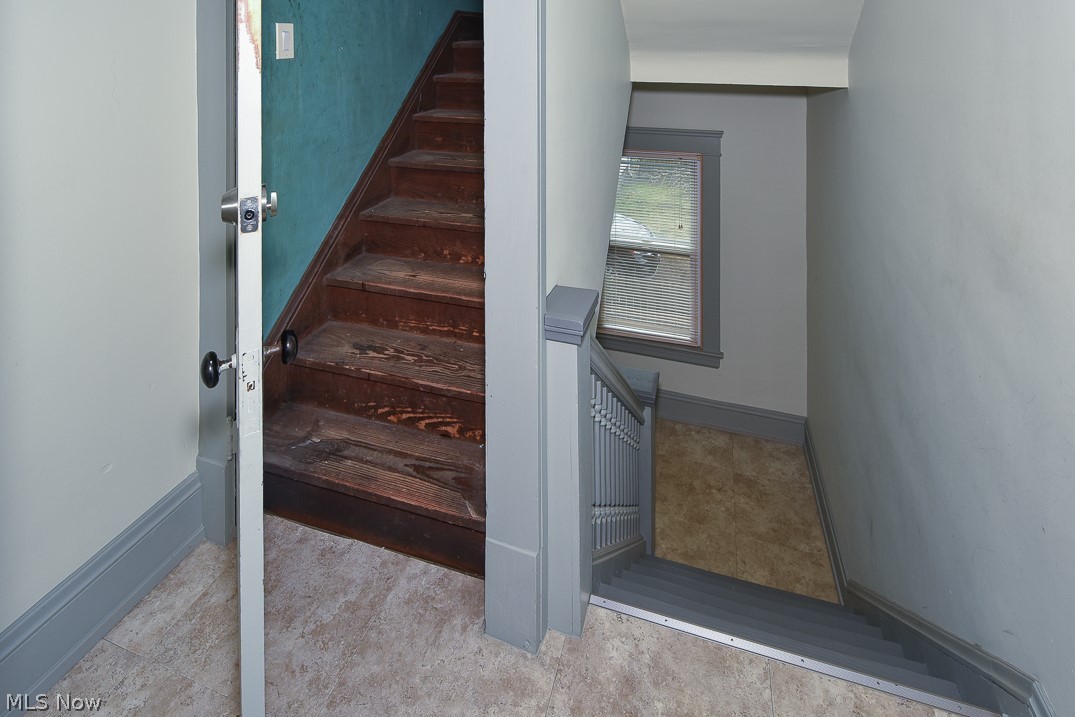 B Pelton Trustees Allotment - Residential Income