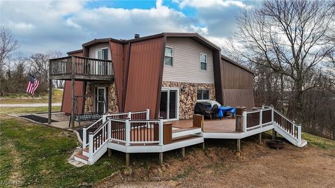 Tiny photo for 448 Ridgeview Drive, St Marys, WV 26170 (MLS # 5175939)