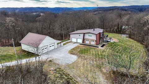 Tiny photo for 448 Ridgeview Drive, St Marys, WV 26170 (MLS # 5175939)