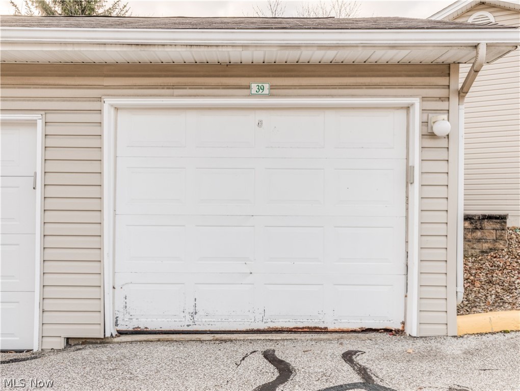 Lenox Crk Condo - Residential