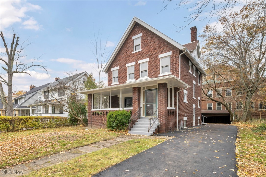 Uplands Sub/Charles A Posts - Residential