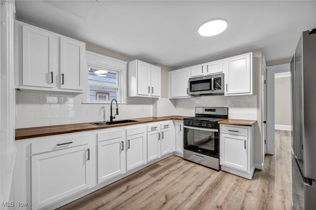 Uplands Sub/Charles A Posts - Residential