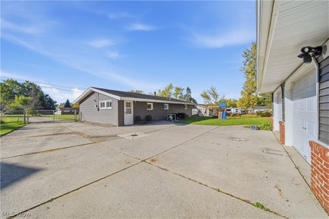 Tiny photo for 1725 Pike Parkway Pkwy, Streetsboro, OH 44241 (MLS # 5255318)