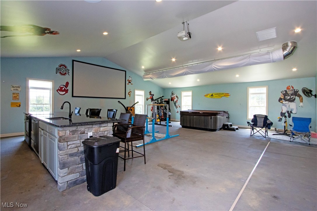 Estates/6 Mile Station - Residential