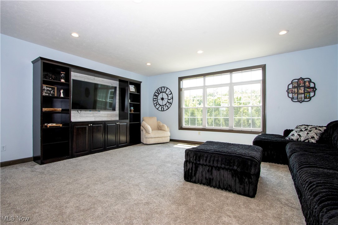 Estates/6 Mile Station - Residential