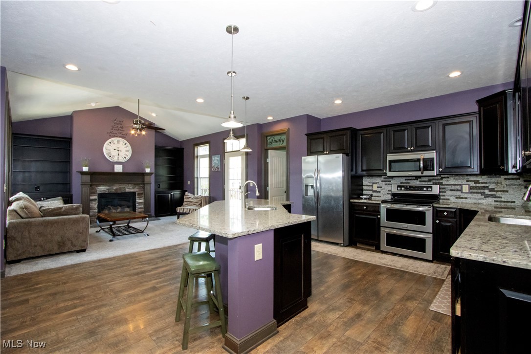 Estates/6 Mile Station - Residential