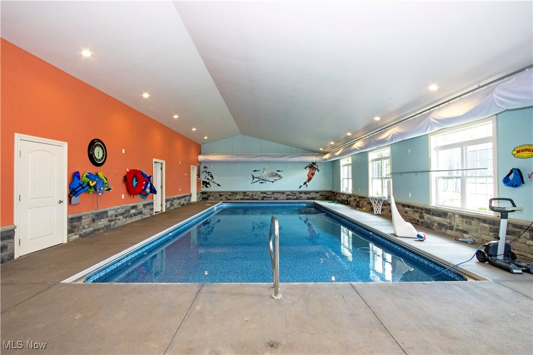 Estates/6 Mile Station - Residential