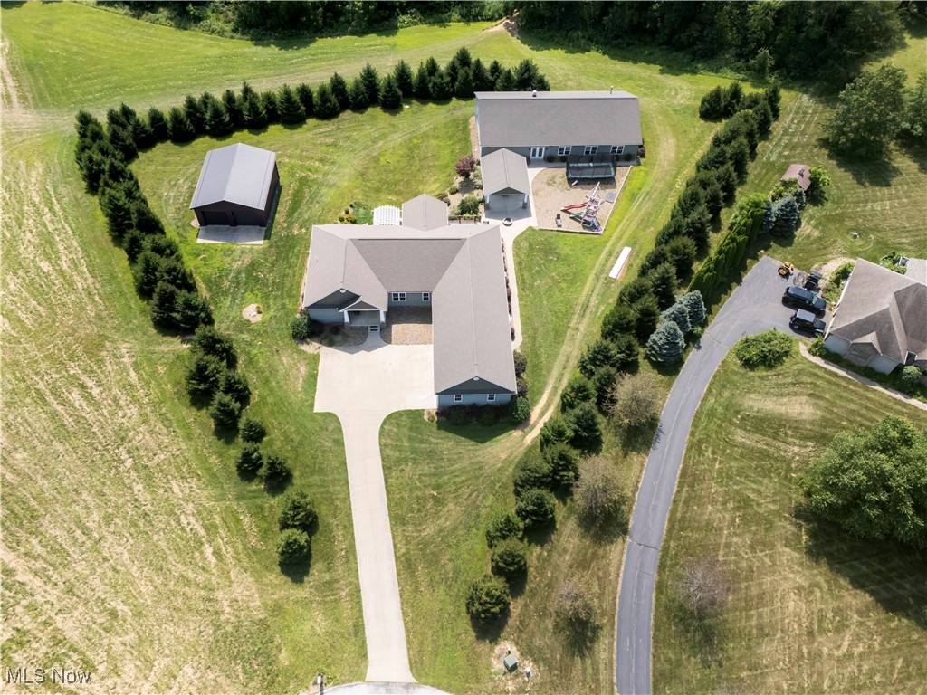 Estates/6 Mile Station - Residential