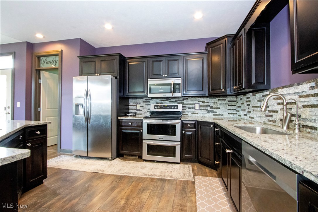 Estates/6 Mile Station - Residential