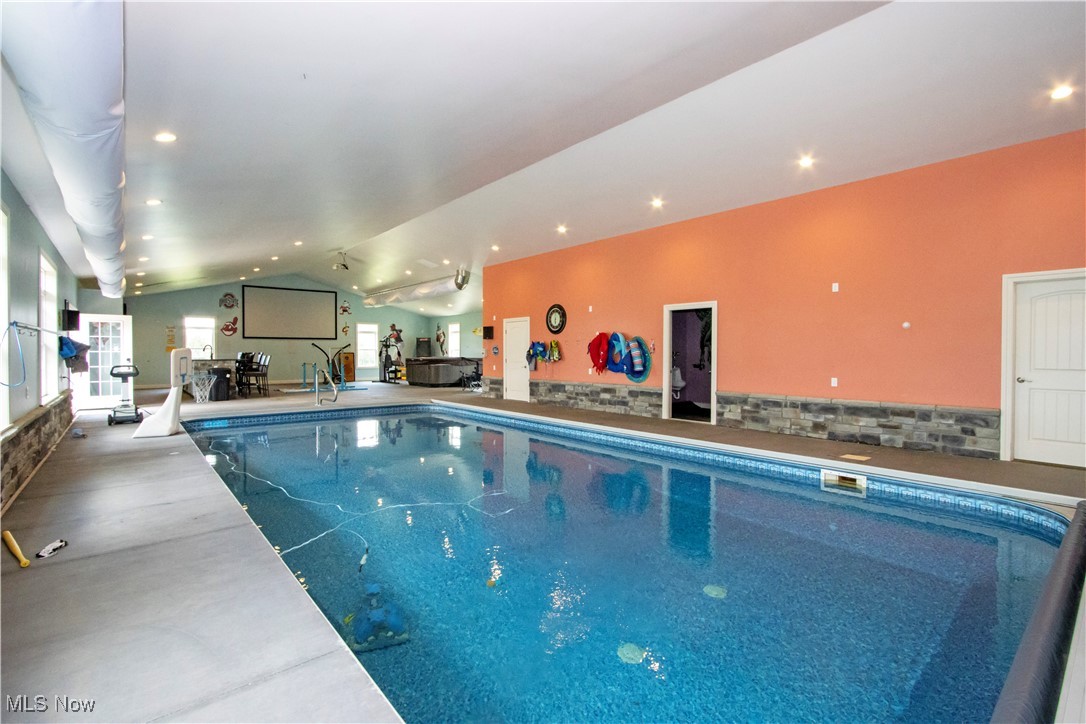 Estates/6 Mile Station - Residential