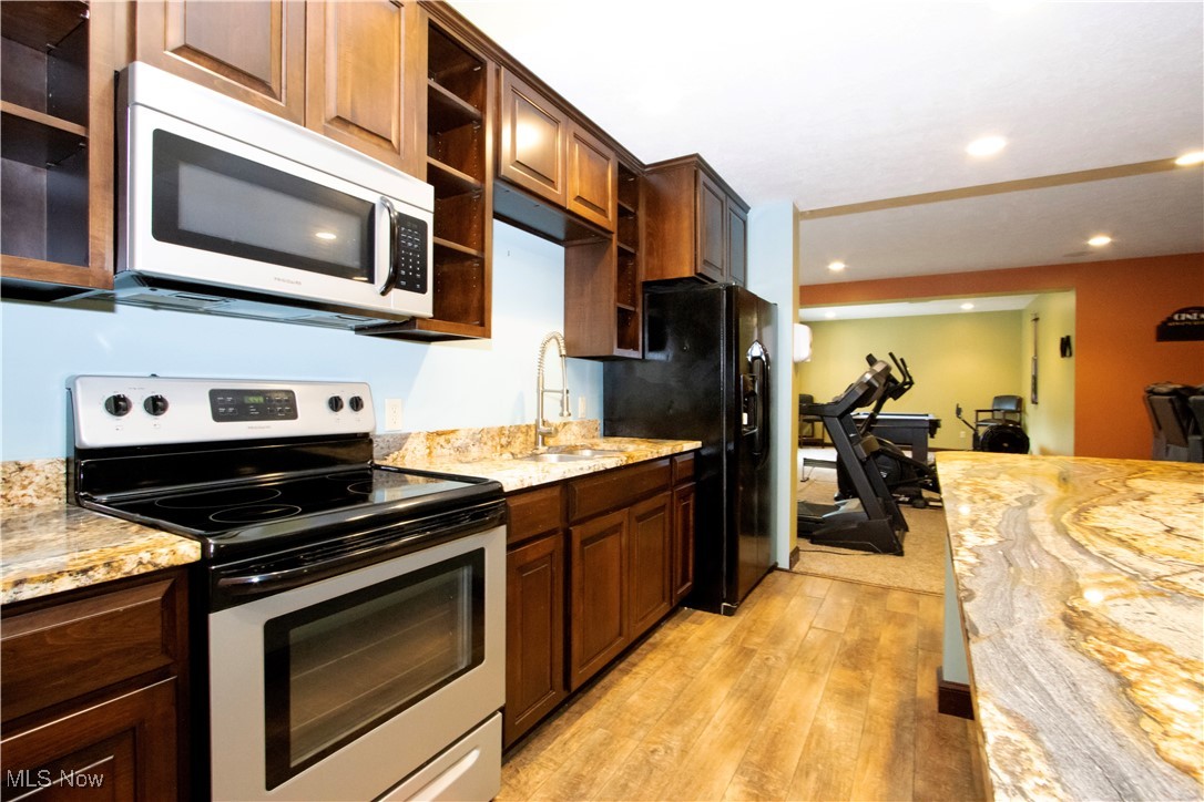 Estates/6 Mile Station - Residential