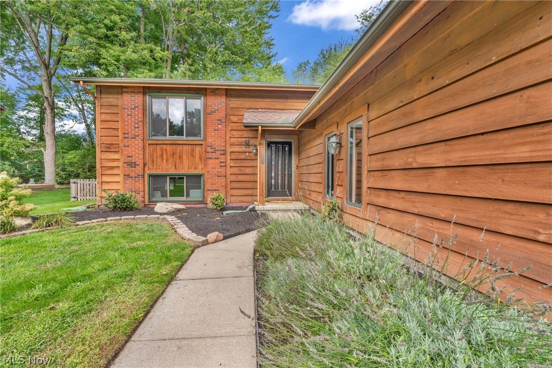 5804 Mallard Court