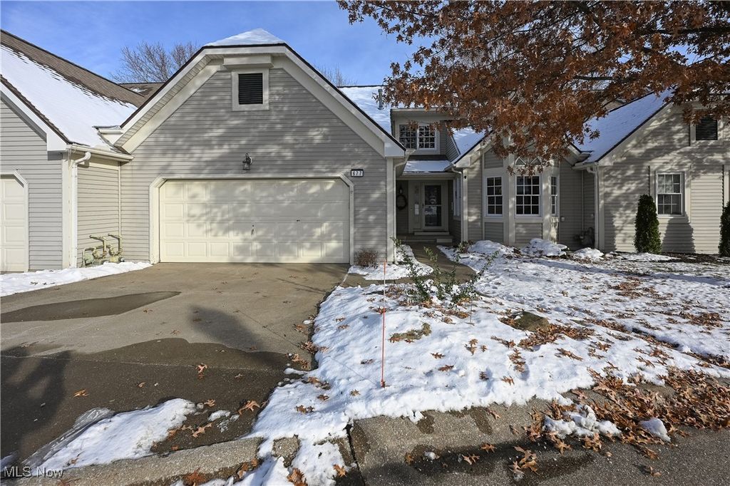 Photo of 677 Sally Circle, Wadsworth, OH 44281 (MLS # 5176349)