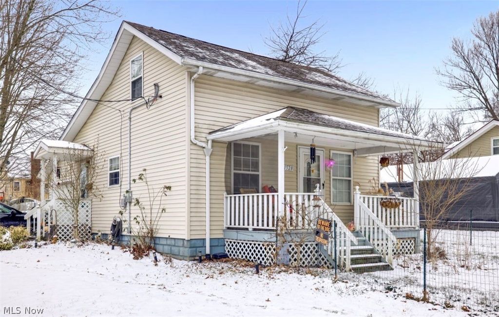 Photo of 1528 22nd Street NE, Canton, OH 44714 (MLS # 5181342)