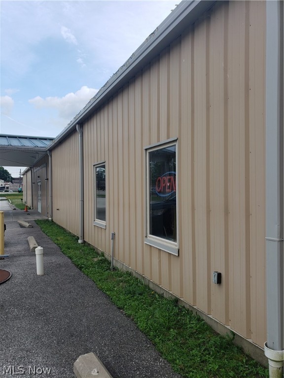 Brooklyn - Commercial Sale