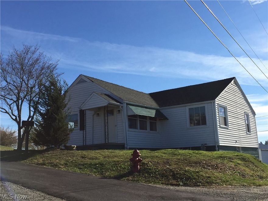 3 bedroom, 1.5 bath unfurnished rental. Kitchen appliances and washer/dryer must stay. Tenant pays all utilities. Brand new kitchen cabinets, counter, flooring, stainless steel appliances including above the range microwave, dishwasher.