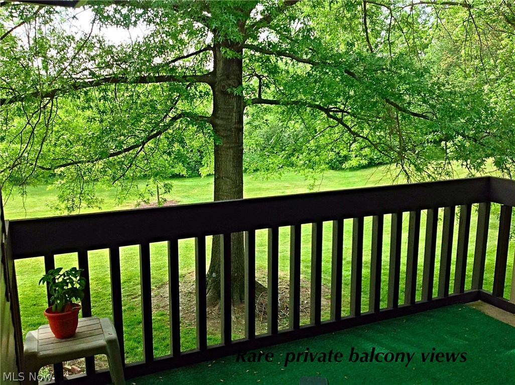 Oak Knolls Condo - Residential