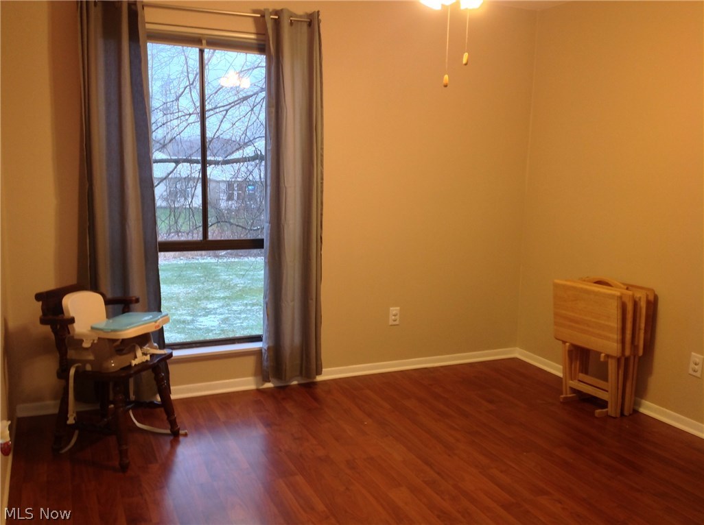 Oak Knolls Condo - Residential