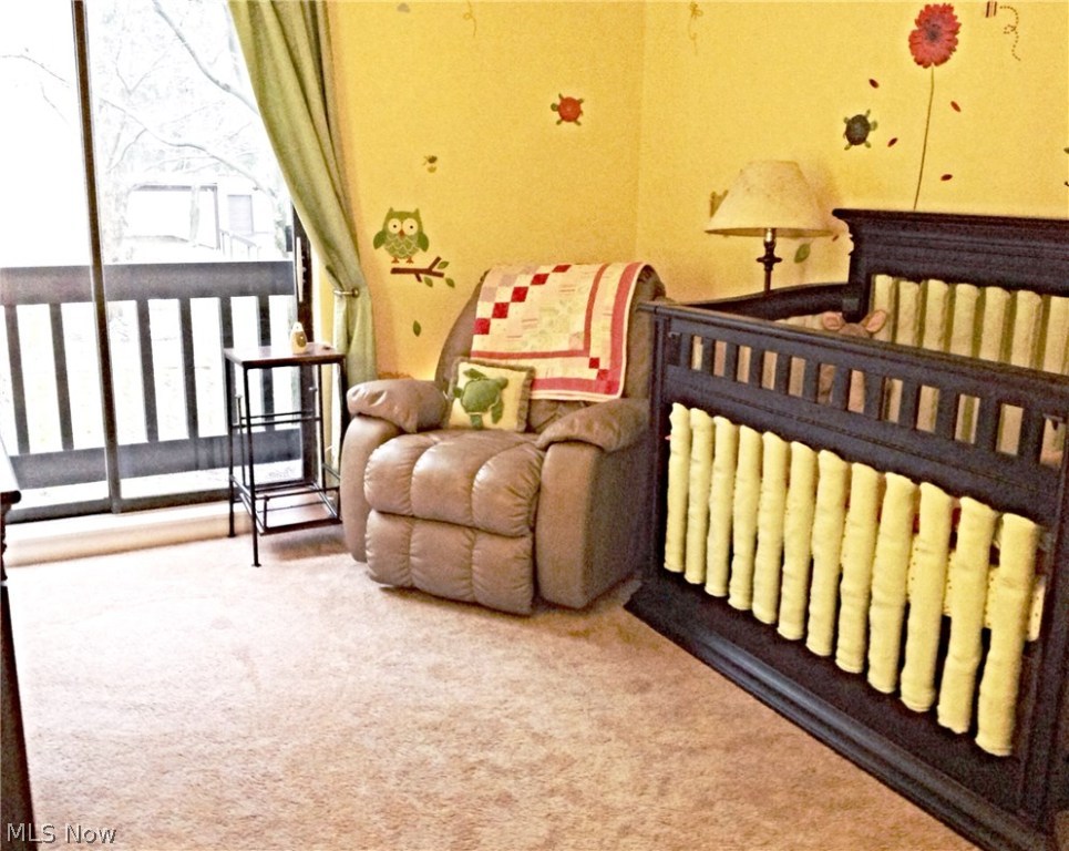 Oak Knolls Condo - Residential