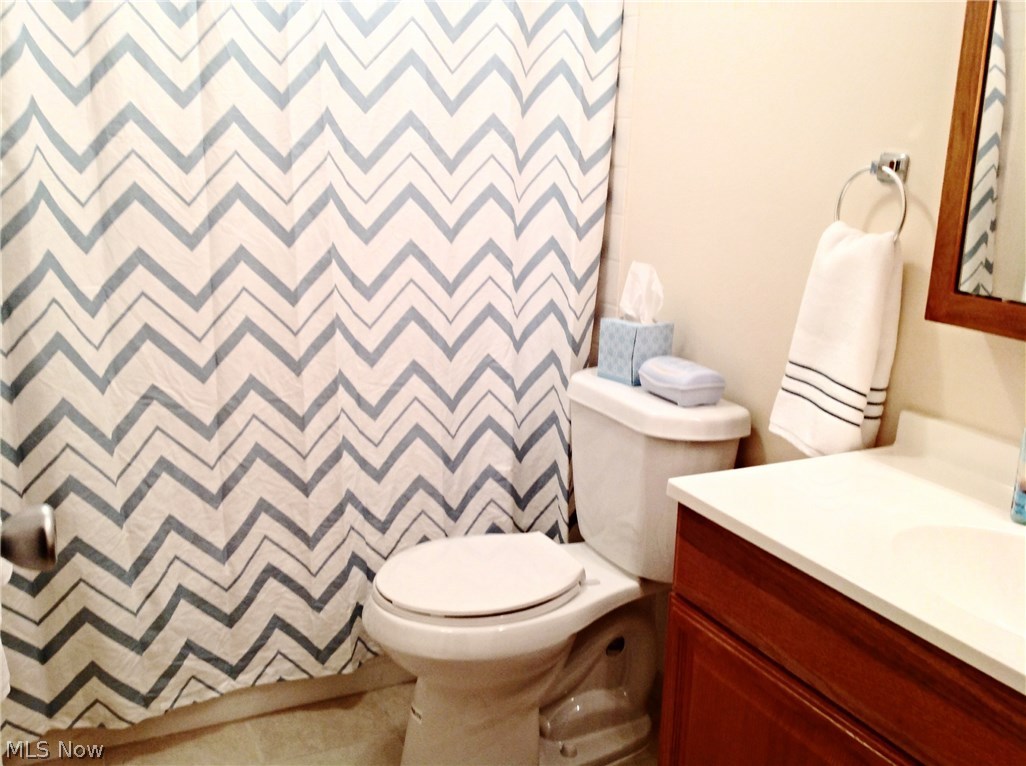 Oak Knolls Condo - Residential