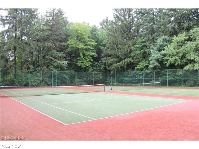 Oak Knolls Condo - Residential