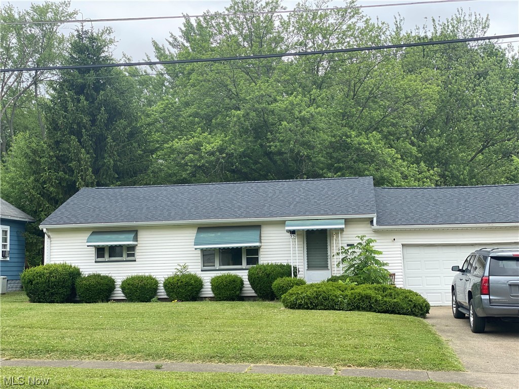 Dewey Manor 03 - Residential